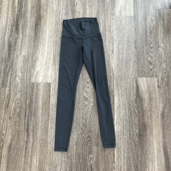 Lululemon Heather Gray High Rise Wunder Under - Picture 2 of 5